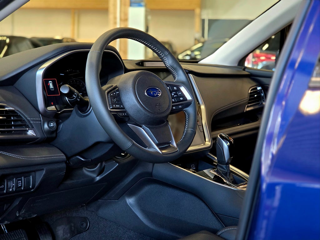 Subaru Outback 2.5 4WD Xfuel Limited Låg skatt Skinn inkl.serviceavtal