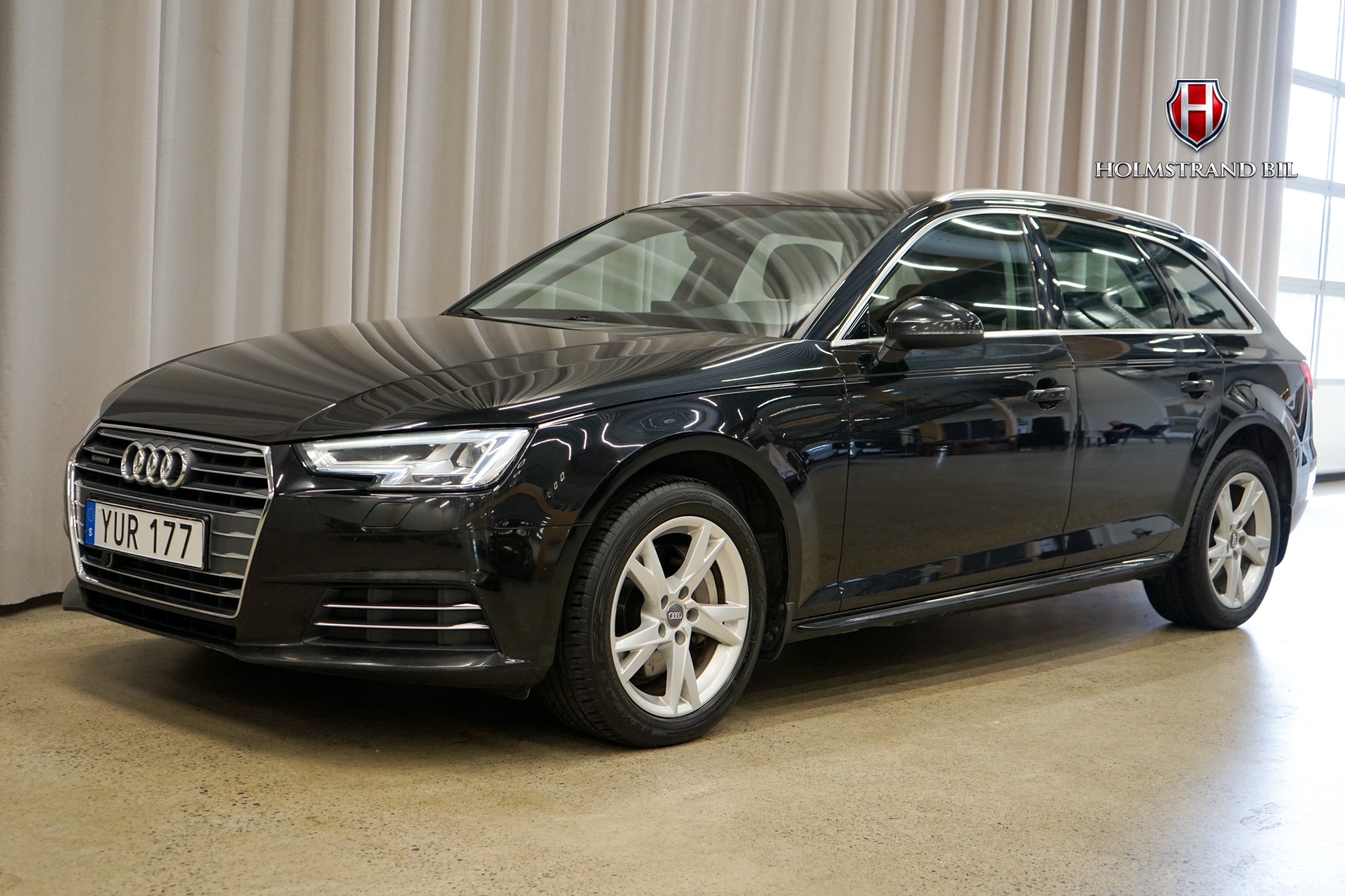 Audi A4 2018, bild 3/52