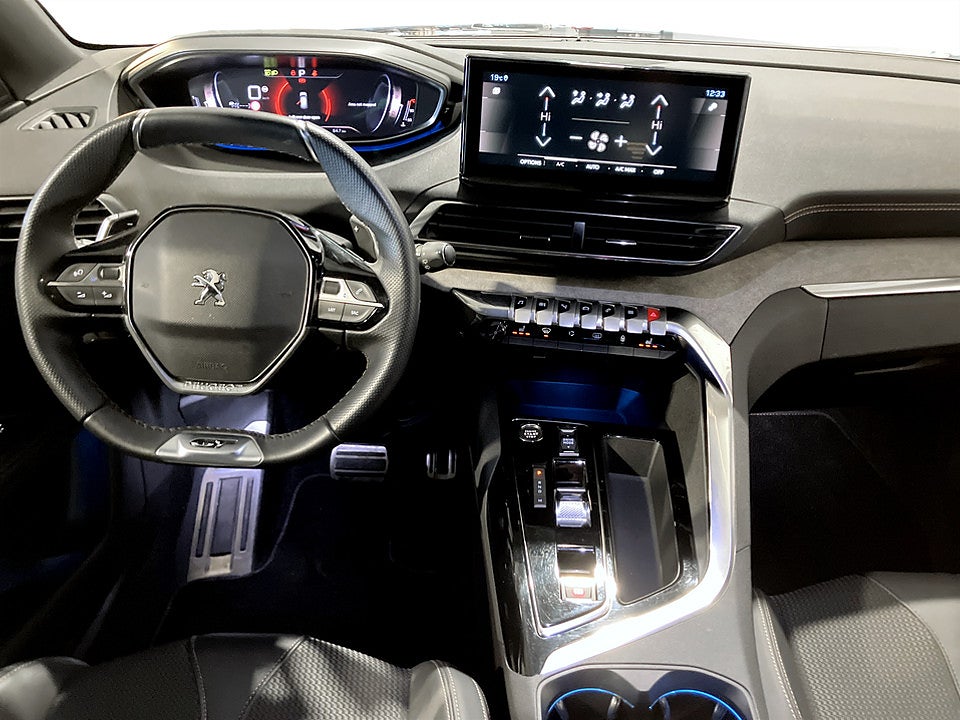 Bild på Peugeot 3008 GT 1.2 PT 130hk Aut B-KAMERA CARPLAY