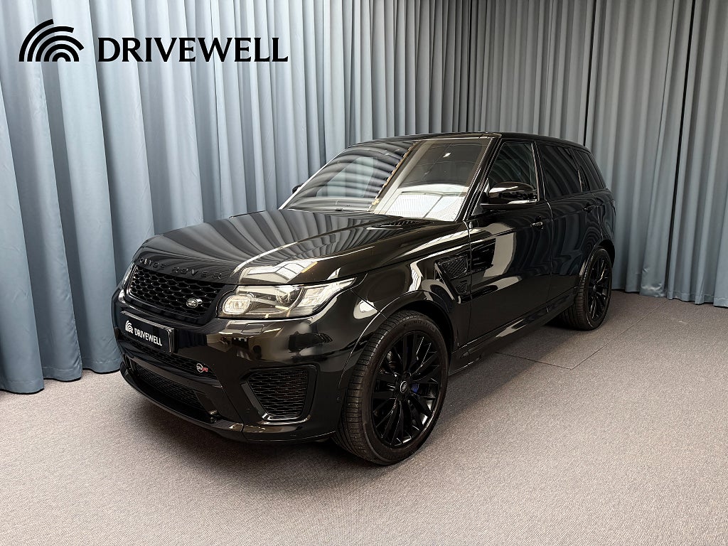 Land Rover Range Rover Sport SVR 550hk - Pano / Värmare / SvSåld / Kolfiber