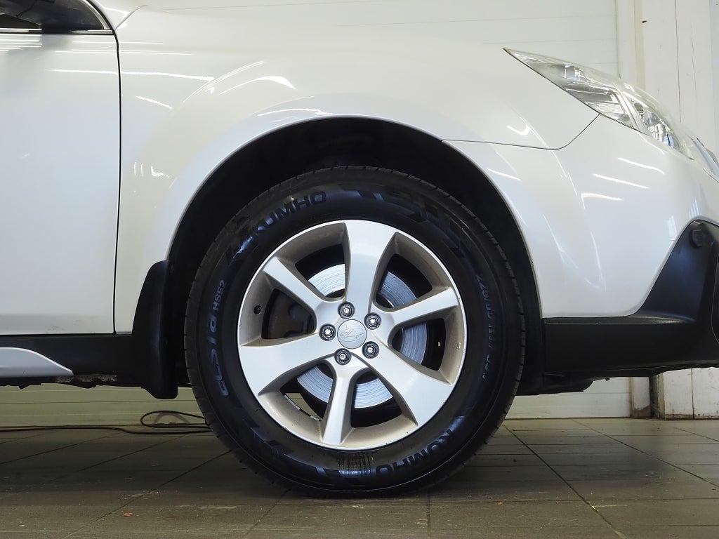 Subaru Outback 2.0 4WD Lineartronic Business 150hk | Kamera | Drag | 2014