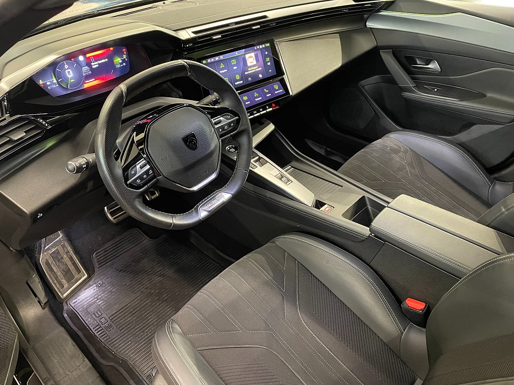 Bild på Peugeot 308 SW GT 1.2 PT 130hk Aut - CARPLAY, BACKKAMERA