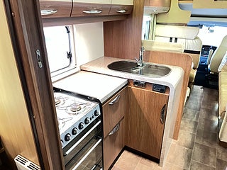 Husbil-alkov Bürstner Argos A 747 25 av 29