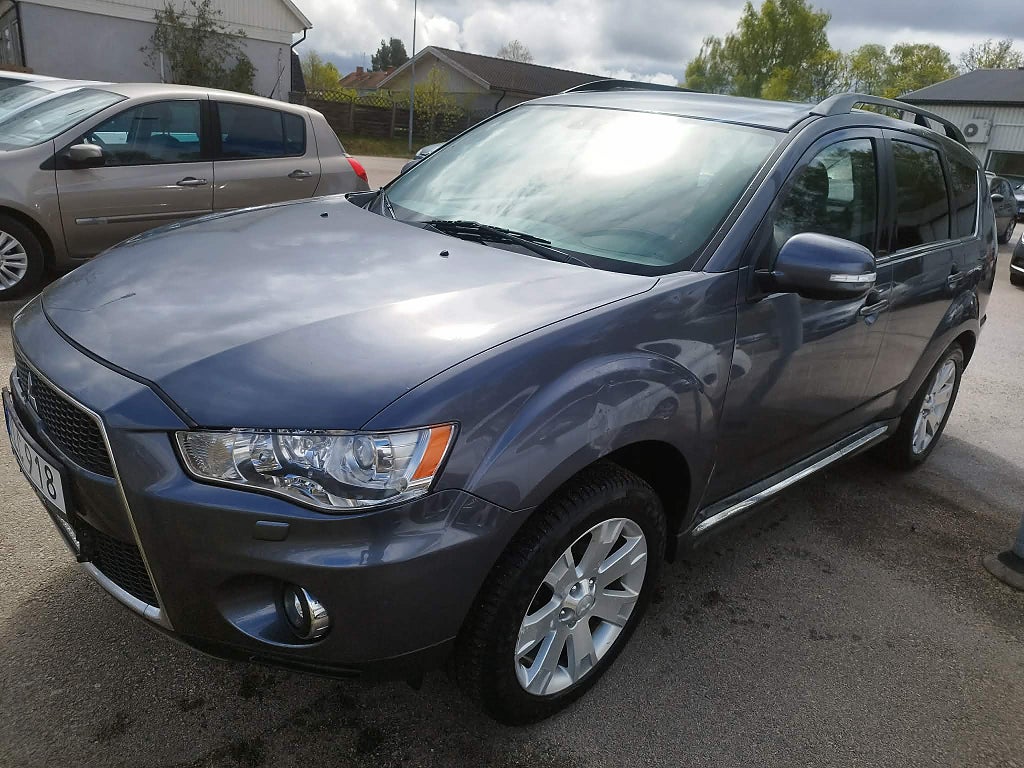 Mitsubishi Outlander 7-sittplats 2.4 MIVEC AWC INVECS-III CVT Euro 5