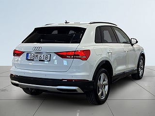 Audi Q3 35 TFSI S Tronic Proline Advanced Drag Psens S&V-däck – bild 6