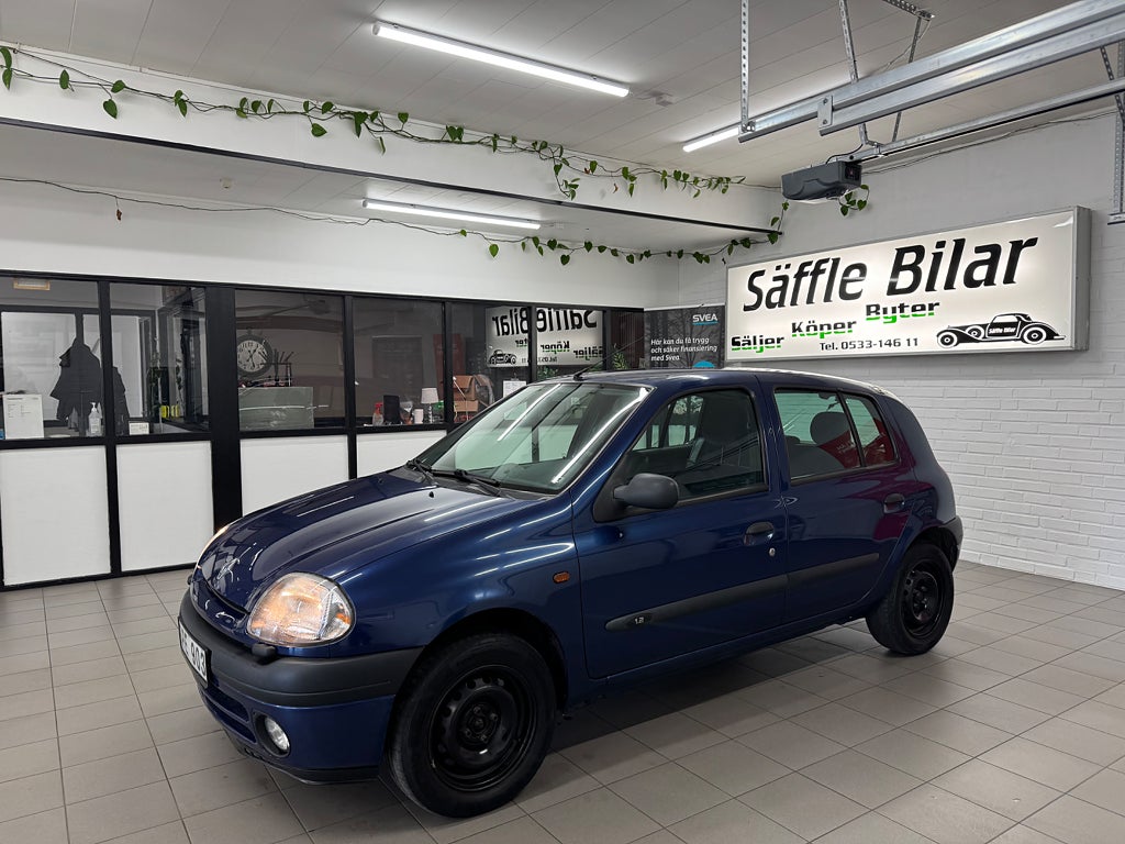 Renault Clio 0,95%|Lågmilad|5-dörrars Halvkombi 1.2