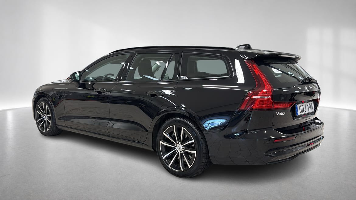 Volvo V60 T6 Plus Dark Nordic Edition 2026, bild 2/10