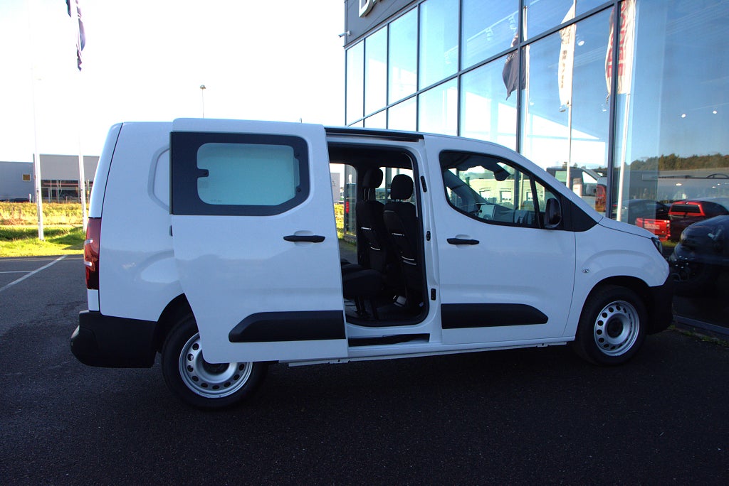 Peugeot Partner Crew Cab 5-sits 130hk Automat