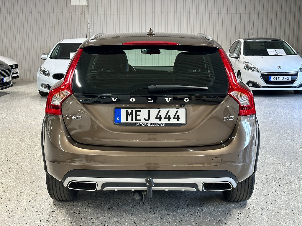 Volvo V60 Cross Country D3 Geartronic Momentum Euro 6 1 Ägare Kamrem N