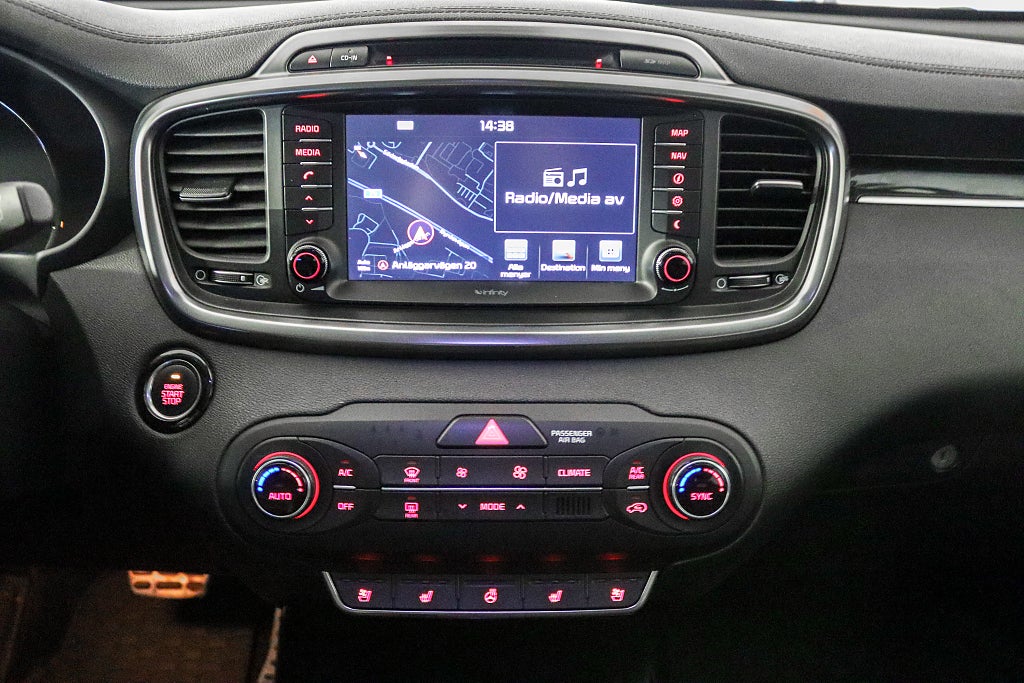 Kia Sorento 2.2 CRDi AWD Special Edit Pano 360kam Infinity