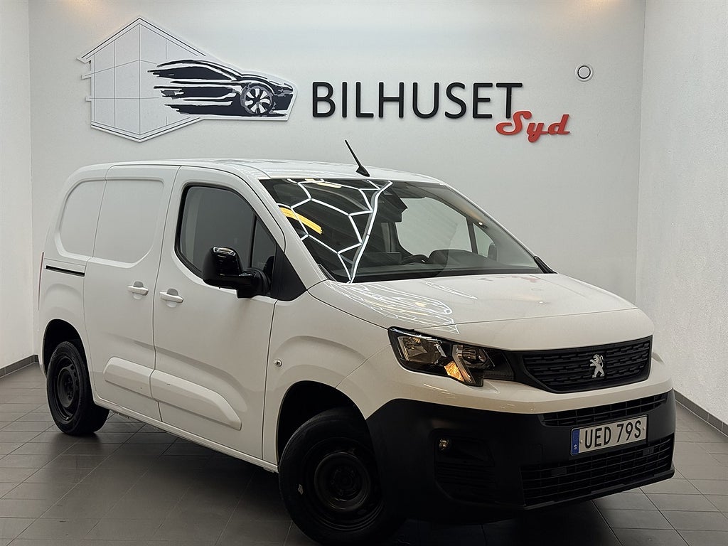 Peugeot Partner L1 1.5 102hk Moms Värmare/Krok/Carplay/1Brukare