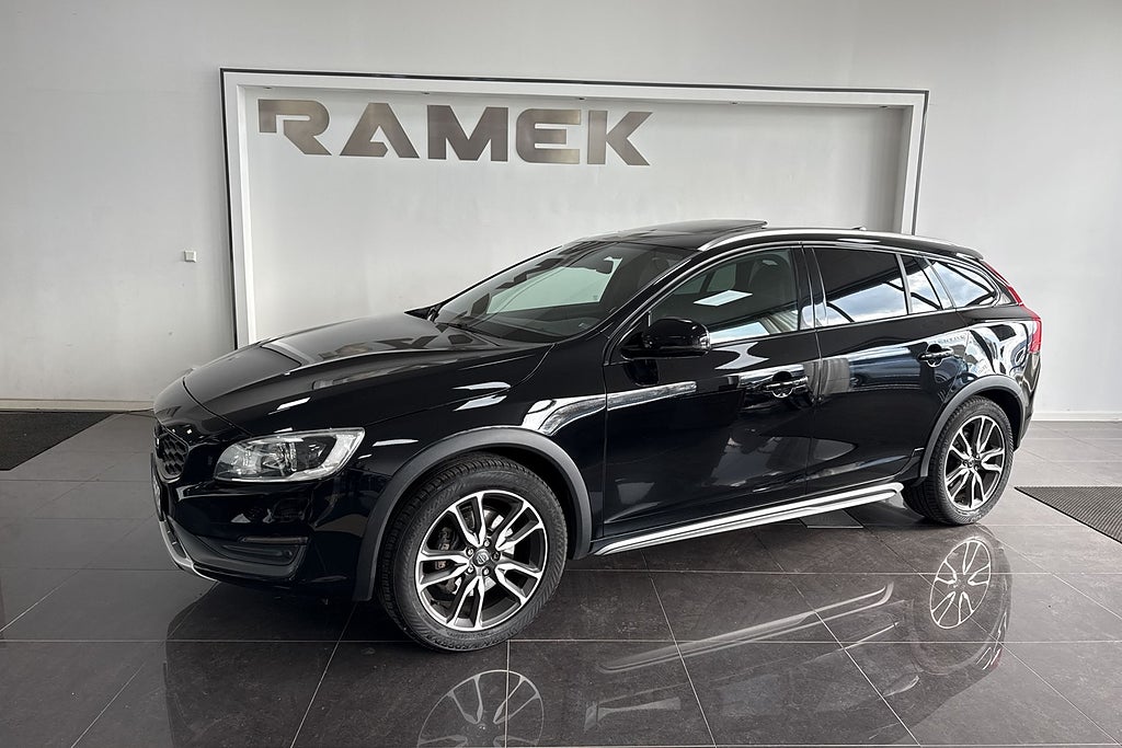 Volvo V60 Cross Country D4 Summum BLIS V-hjul