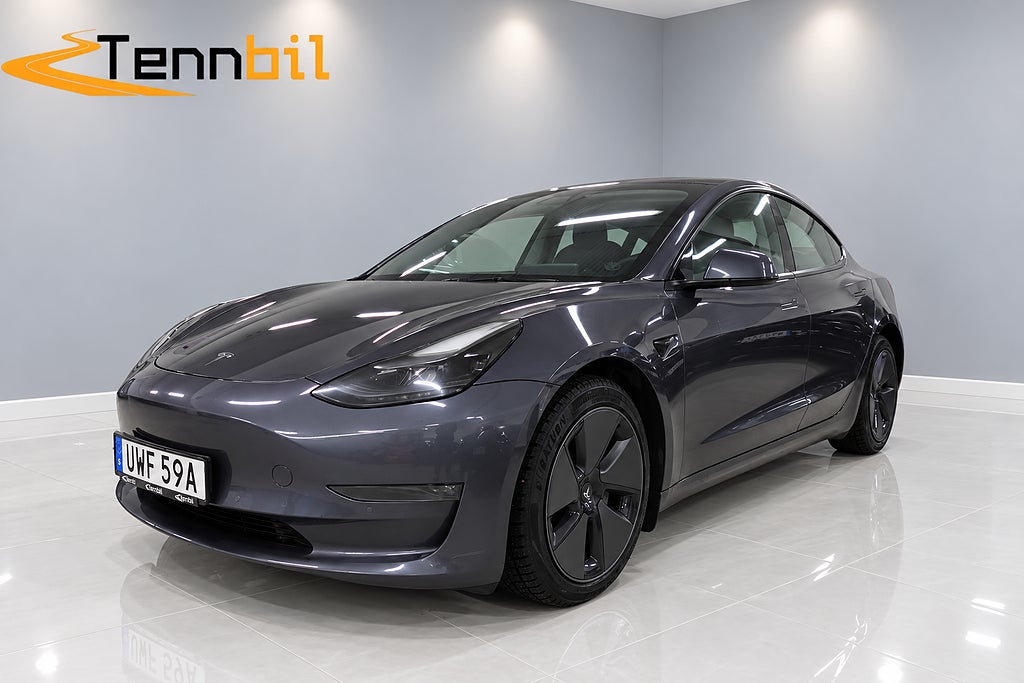 Tesla Model 3 Long Range AWD Autopilot Värmepump Drag Pano