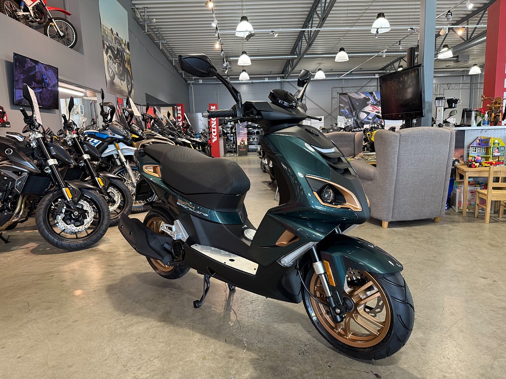 Peugeot Speedfight 4 Sportline Midnight Green 