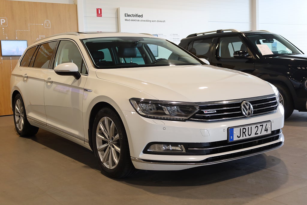 Volkswagen Passat Sportscombi 2.0 TDI AUT 4M Pano Drag Värmare Kamera 2016