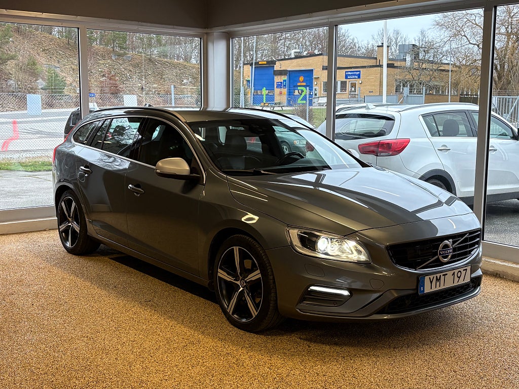 Volvo V60 D3 Geartronic R-Design Keyless Drag PDC 