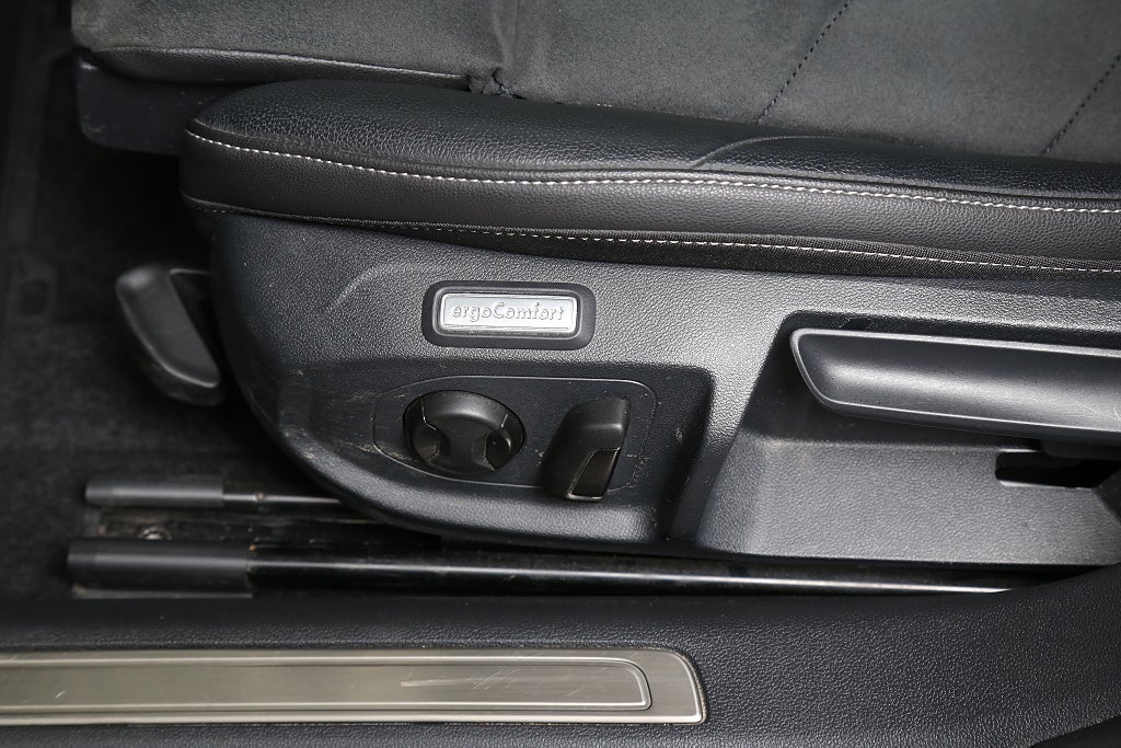 Volkswagen Arteon eHybrid Shooting Brake 218hk R-Line Värmare Drag 2022