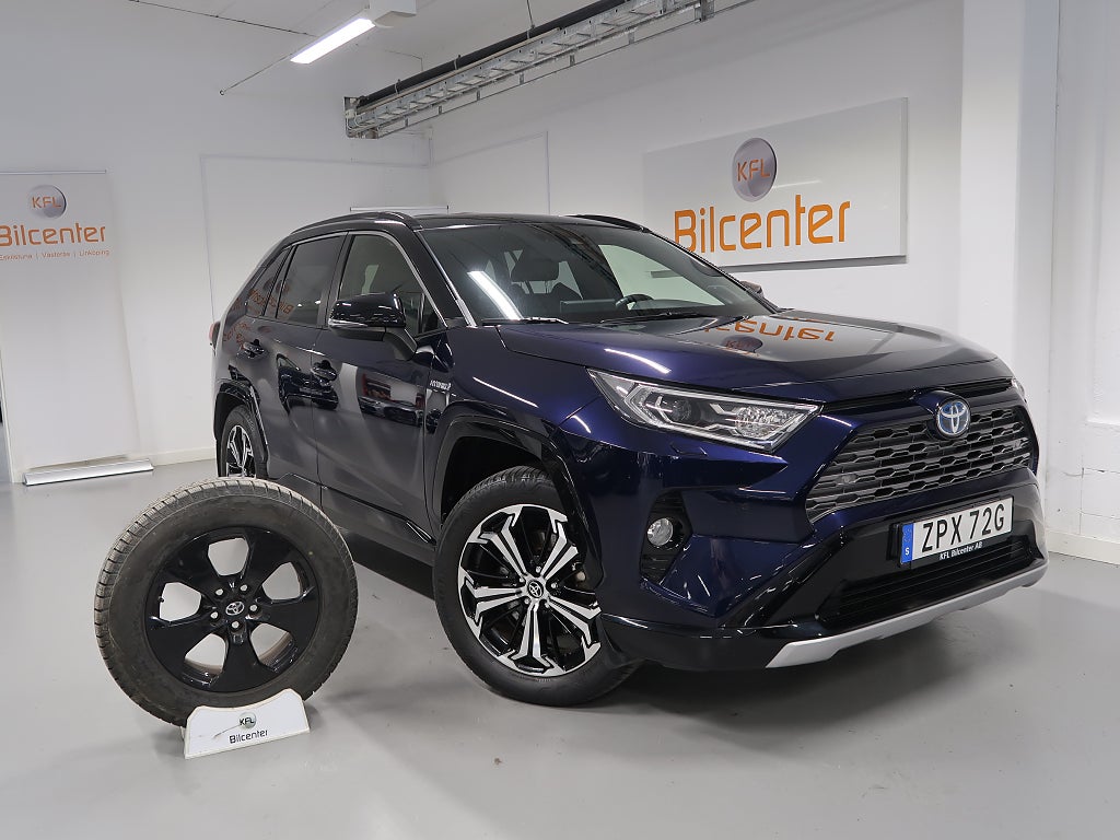 Toyota RAV4 Hybrid AWD-i E-CVT Style Aut-V-däck ingår-Värmare-Drag