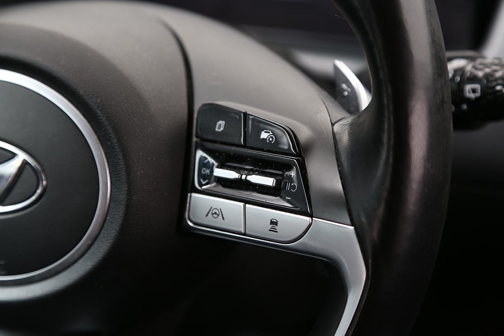 Hyundai Tucson 1,6 T-GDi HEV 230hk 6AT 4WD Essential Motorvärmare 2021