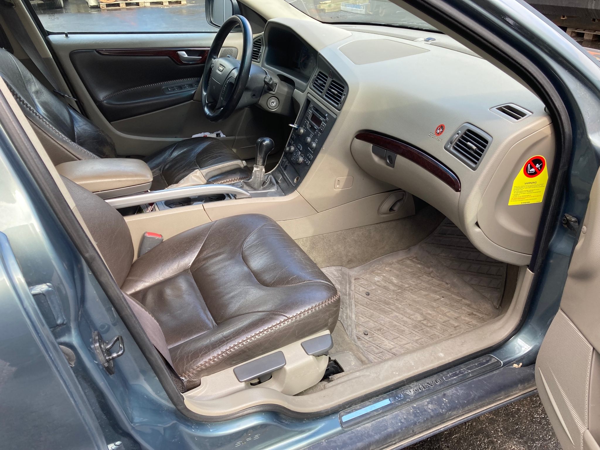 Volvo V70 A TRAKTOR /XC 2.4T AWD 200hk 2001, kuva 5/38