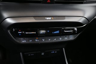 Halvkombi Hyundai i20 17 av 24