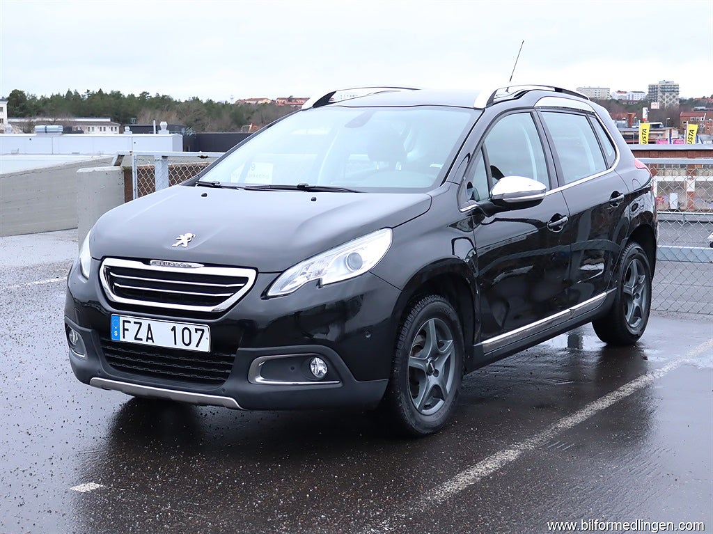 Peugeot 2008 1.2 82hk S/V-hjul Pano Ny kamrem Sensorer