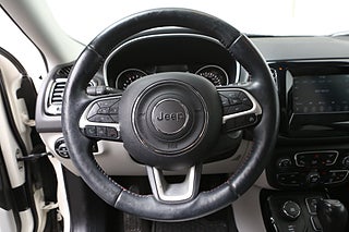 SUV Jeep Compass 15 av 27