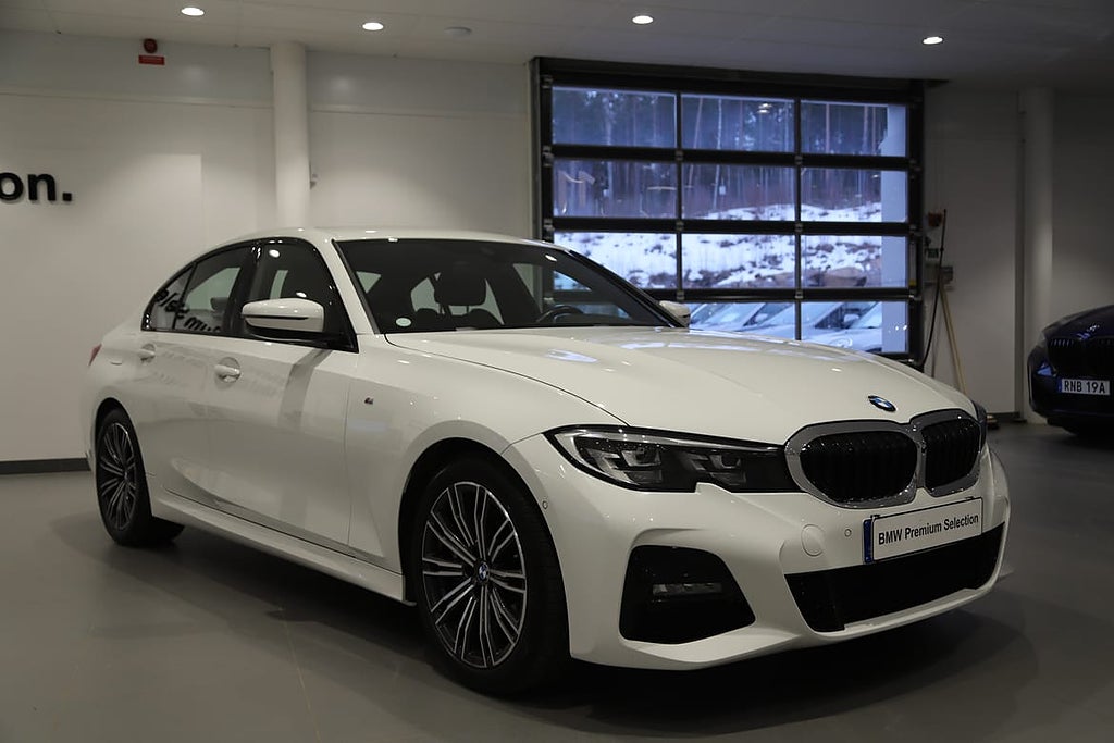 BMW 330i Sedan M Sport Hifi- Autowåx Bil