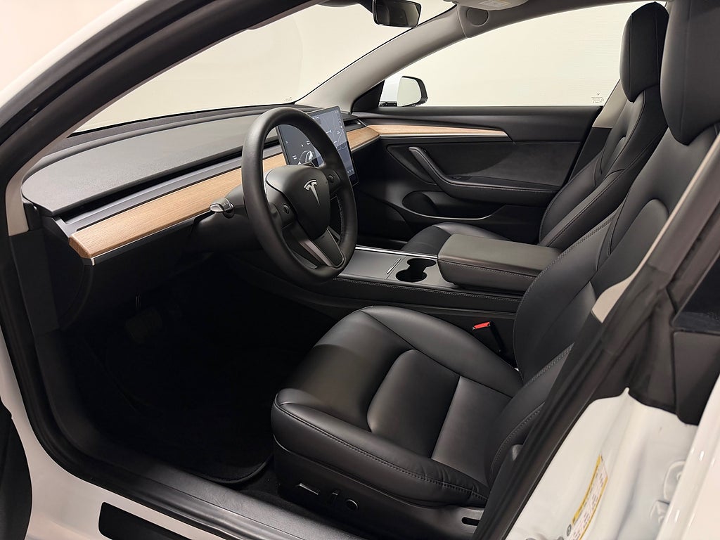 Tesla Model 3 2022 - miniatyr 8