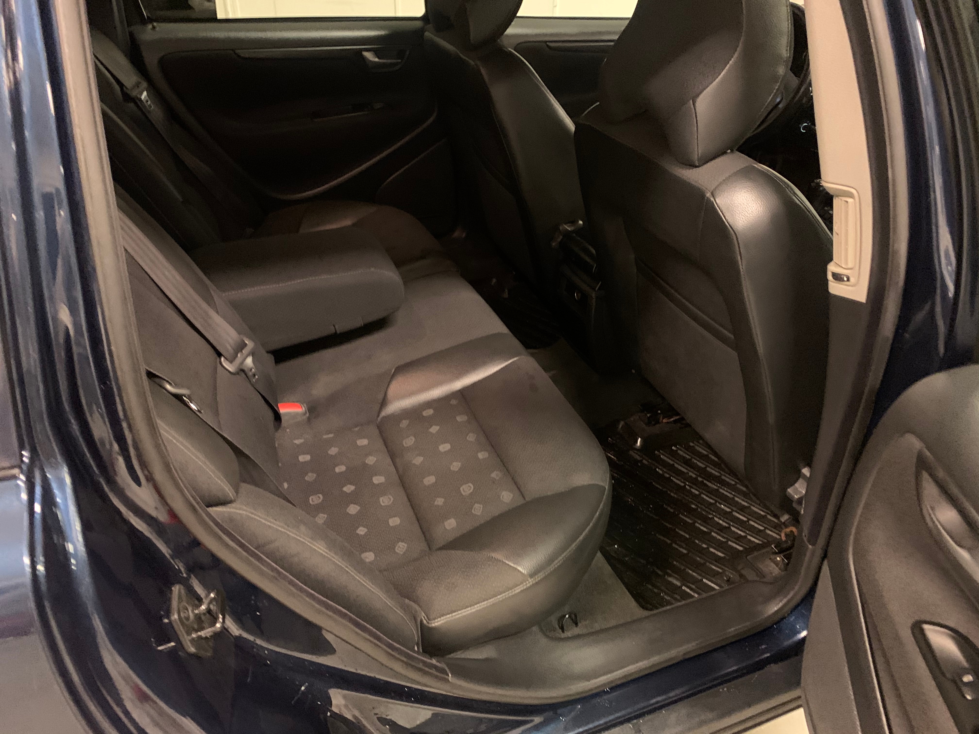 Volvo V70 2.4 140hk 2004, photo 7/43