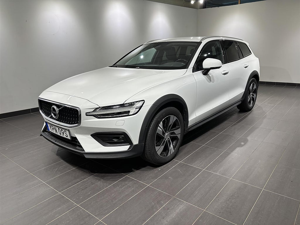 Volvo V60 Cross Country D4 AWD Momentum Polestar Drag Kamera Värmare |