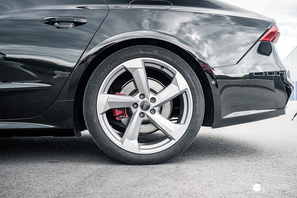 Audi A7 55 TFSI e Quattro S-Line 367hk / Pano / Skinn / SE SPEC