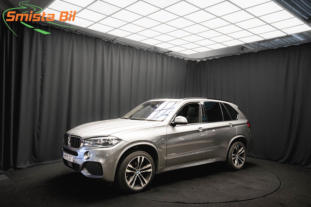 BMW X5 xDrive30d M Sport PANO D-VÄRM 1-ÄGARE DRAG LÄDER HK HUD