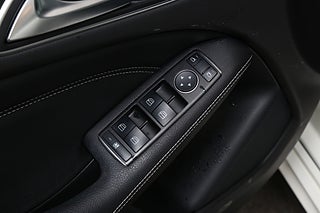 Halvkombi Mercedes-Benz B 11 av 25