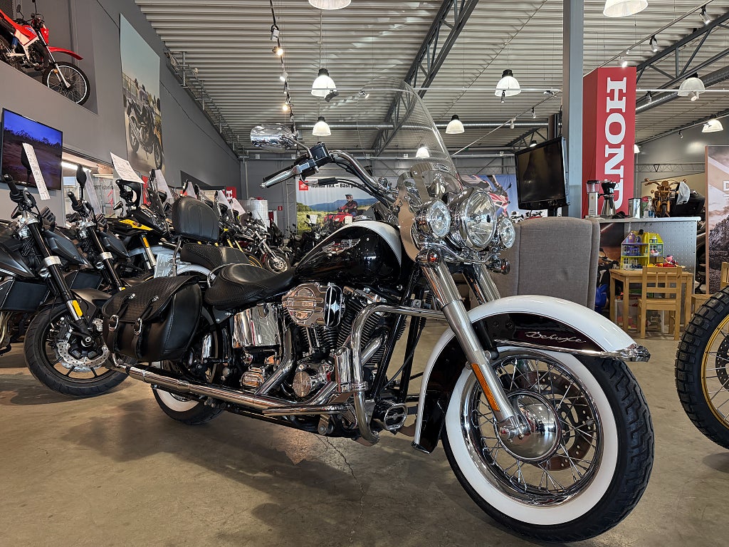 Harley-Davidson FLSTNI Softail Deluxe #Endast 2670mil# 