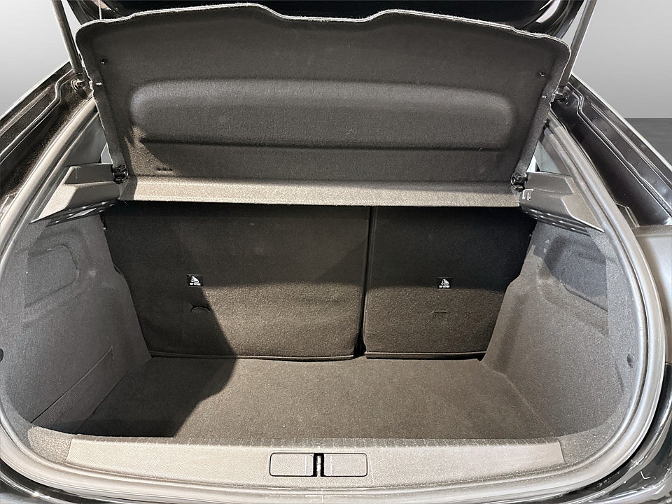 Bild på Peugeot E-208 Active Pack 50kWh 136hk Aut CARPLAY NAVI