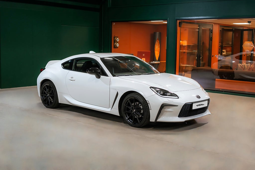 Toyota GR86 2.4 Premium / Sv-såld / LSD / 1918 mil / Se skick