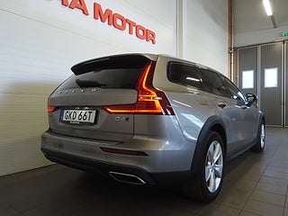 Kombi Volvo V60 Cross Country 7 av 24