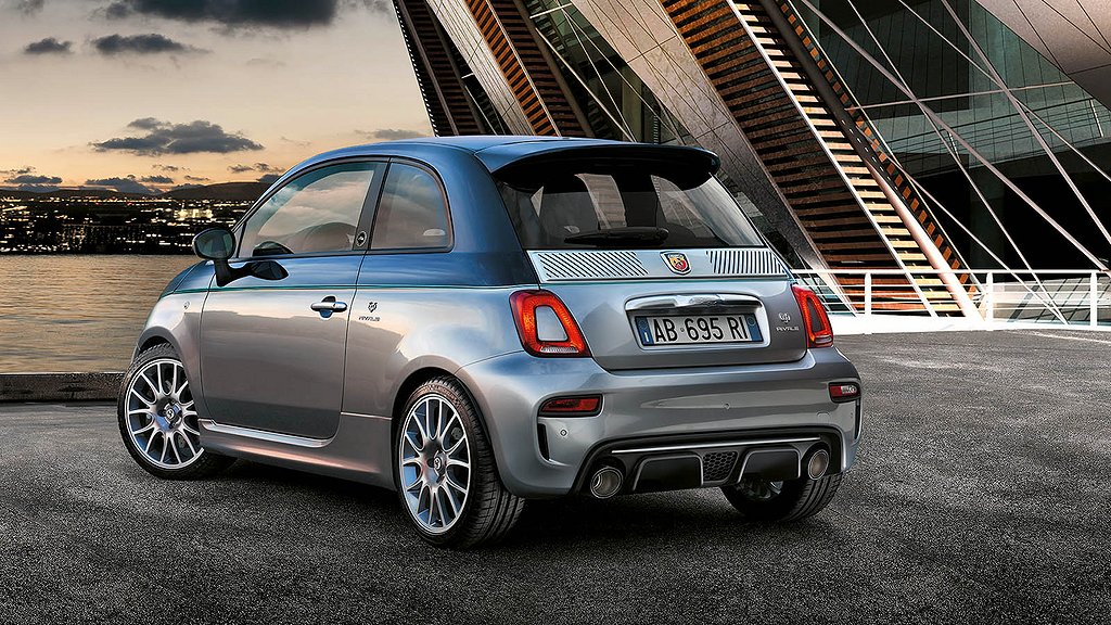 Abarth 695 Rivale Lockar Till Batliv Bytbil Com