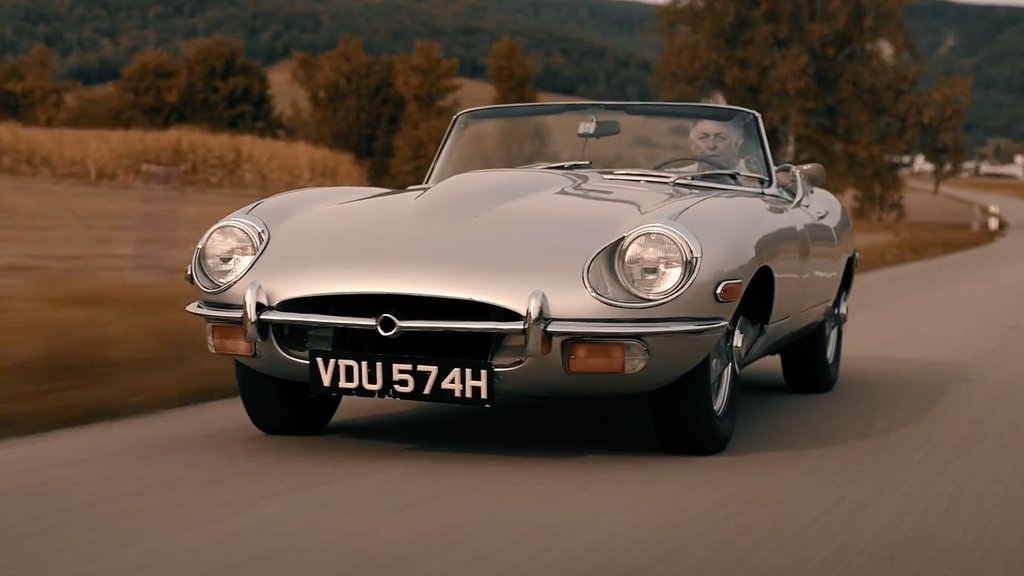 Den här Jaguar E-Type har tillhört Steve McQueen. Skärmdump: Youtube. 