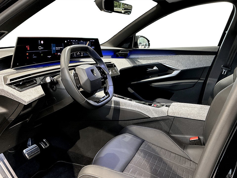 Bild på Peugeot 5008 GT Hybrid 145hk Aut 7-SITS B-KAMERA CARPLAY