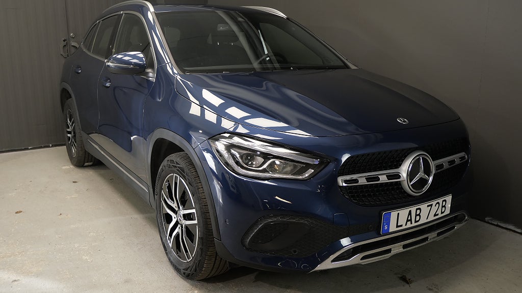 Mercedes-Benz GLA 200 4MATIC 7G-DCT Dragkrok Navigation Ränta från 1,95% 