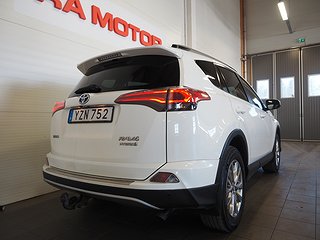 SUV Toyota RAV4 6 av 24