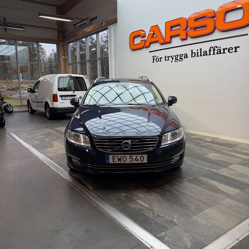 Volvo V70 D4 Inscription Summum Glastak Värmare Drag Läder BLIS