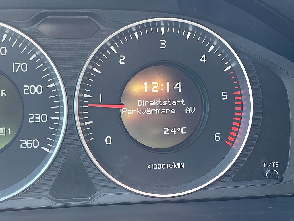 Volvo V60 DRIVe Momentum Dragkrok