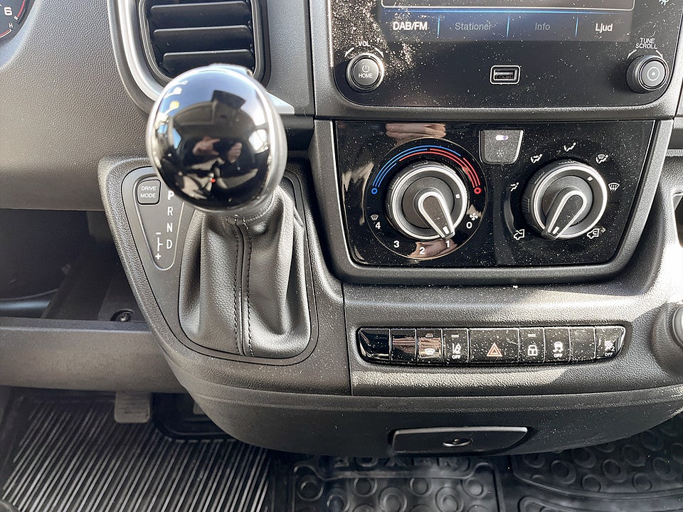 Bild på Peugeot Boxer + 140hk Aut L2H2 - DEMO