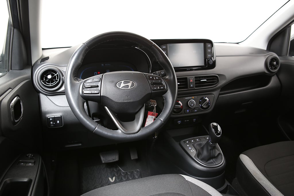 Hyundai i10 1,0 blue AMT | Essential | Farthållare | Automat