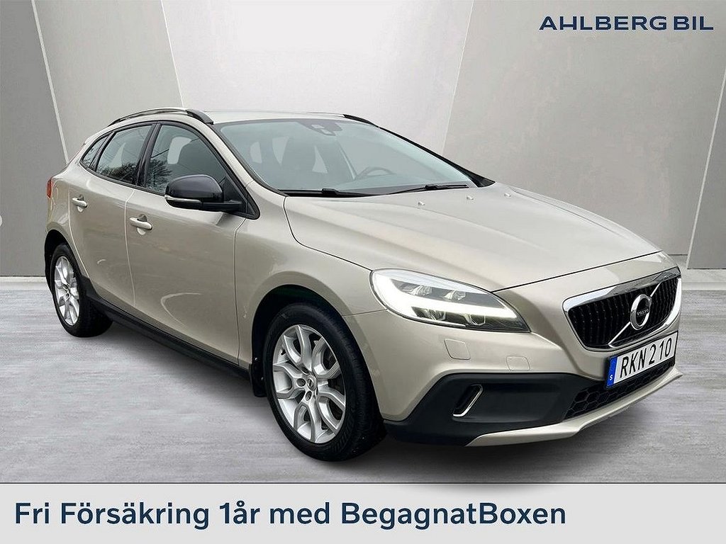 Volvo V40 Cross Country D2 Active, Begagnade Vinterhjul Ingår, Fast Dragkrok, Klimatpake