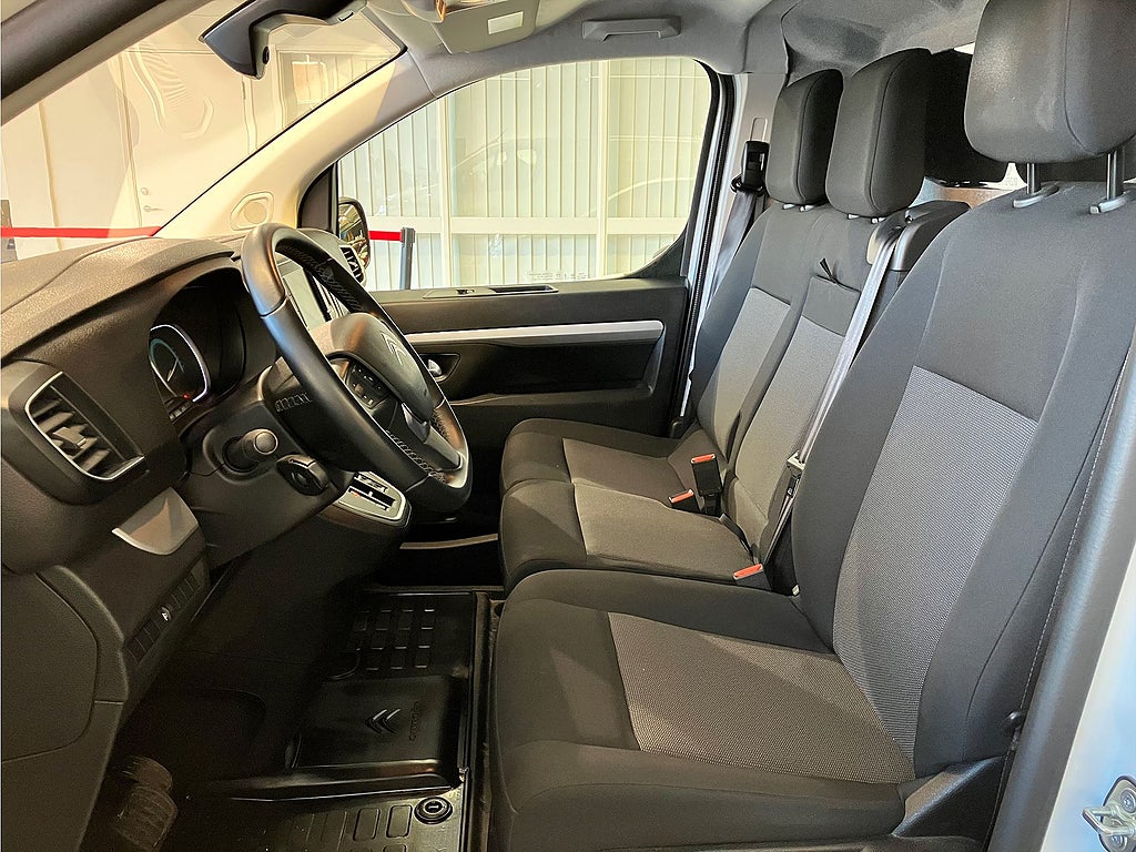 Bild på Citroën e-Jumpy Business Premium Electric 136hk L2 - DEMO