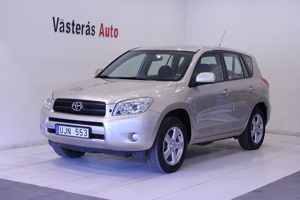 Toyota RAV4 2.0 VVT-i Automat 2 Ägare 4x4 Drag 152hk Euro 4
